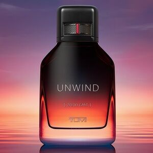 Tumi Unwind Black Bottle Brand New